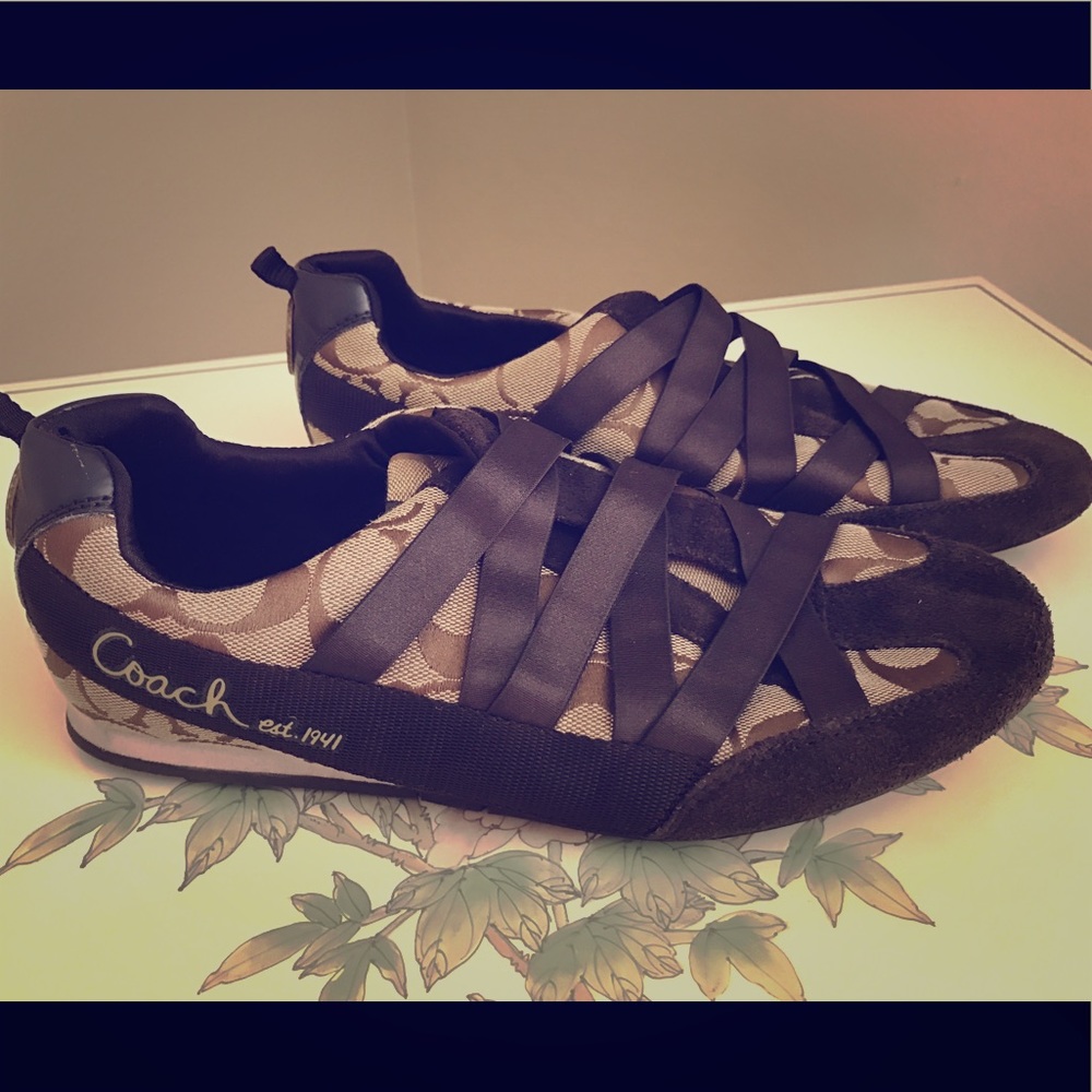 COACH tennis shoe